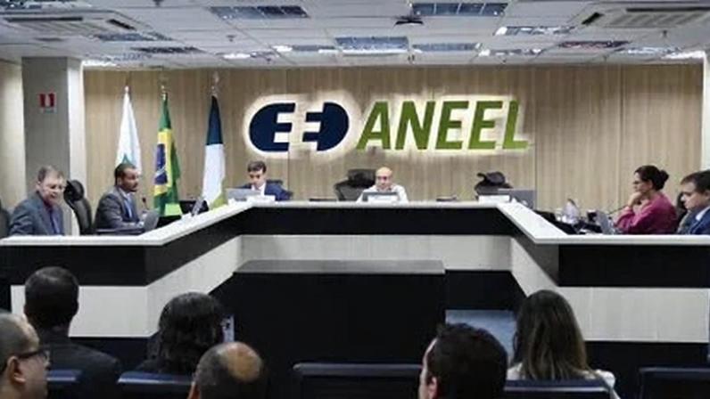 Imagem mostra reunião realizada na sede da Aneel