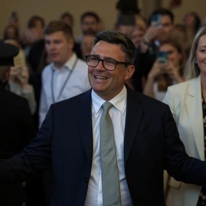 Liderança do Labour: Burnham tem história, mas precisa de plano