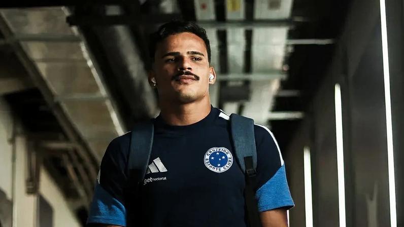 Kaiki nos corredores do Mineirão (Foto: Gustavo Aleixo/Cruzeiro)
