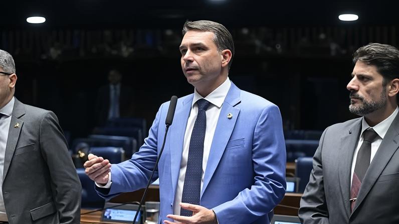 O senador e pré-candidato à Presidência da República pelo PL, Flávio Bolsonaro