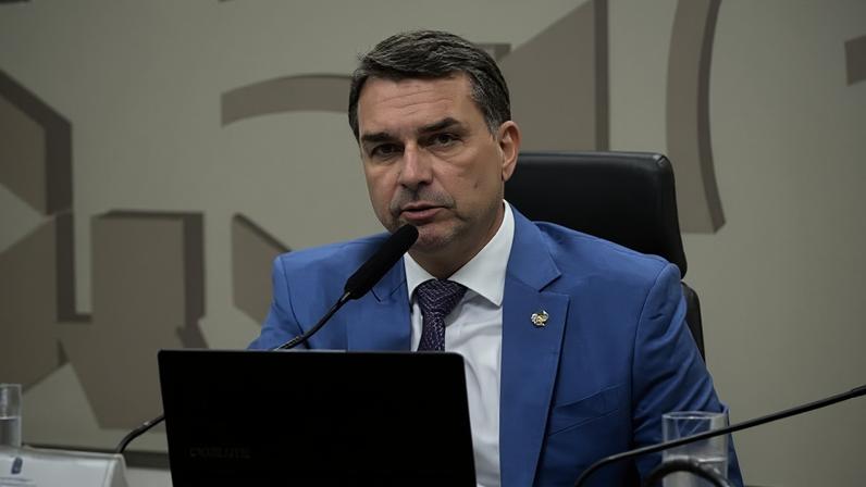 O senador e pré-candidato à Presidência da República pelo PL, Flávio Bolsonaro