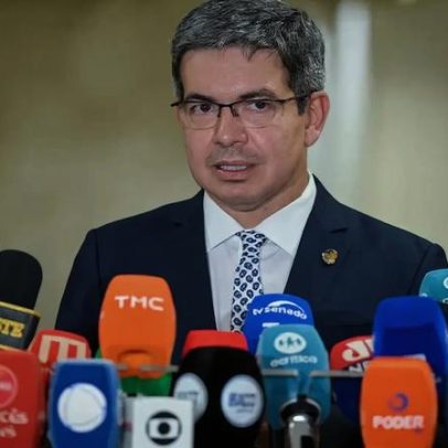 Randolfe diz que prazo da PEC 6×1 pode ser discutido; redução é imediata