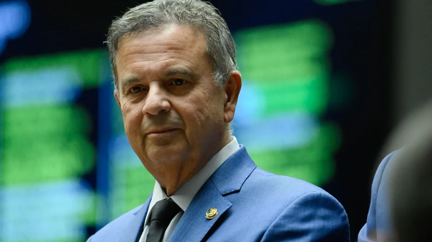 Proposta de Rogério Marinho inclui negociação de jornada como direito do trabalhador. (Foto: Andressa Anholete/Agência Senad)