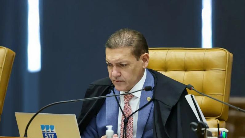 O ministro Nunes Marques, durante sessão do STF