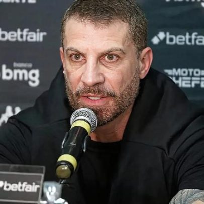 Pedrinho e Lamacchia discutem reforços para o Vasco