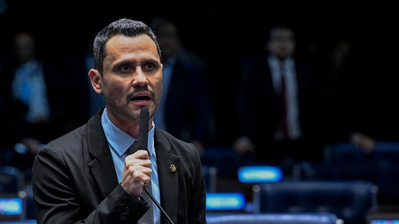 Senador Cleitinho Azevedo