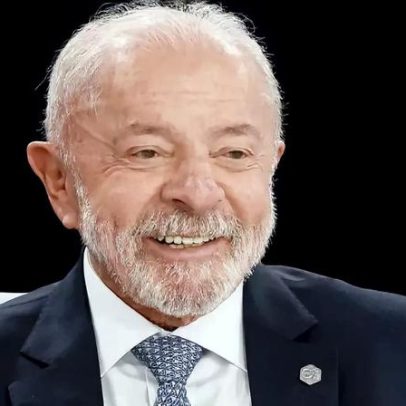 Lula brinca com Messi na Seleção e minimiza empate na estreia