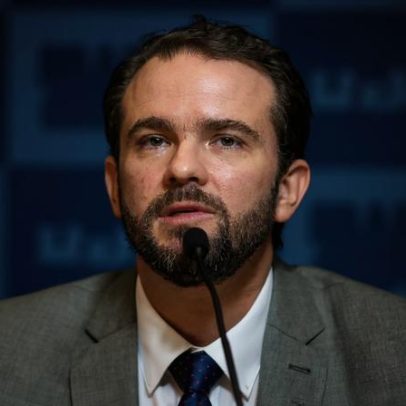 Brasil avança em projeto para emitir dívida pública em moeda chinesa