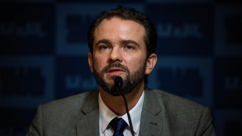 Durigan afirmou que avanço faz parte de "jogada política" para ampliar enfrentamento dos Brics ao dólar. (Foto: Washington Costa/MF)