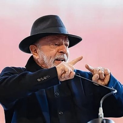 Lula critica Jorginho Mello em SC durante ato político