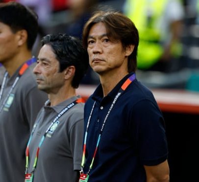 Técnico da Coreia do Sul renuncia após críticas do presidente à eliminação na Copa