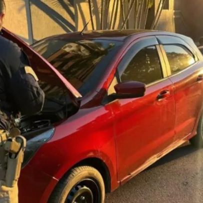PRF intercepta carro clonado usado em roubos em Esteio e prende casal