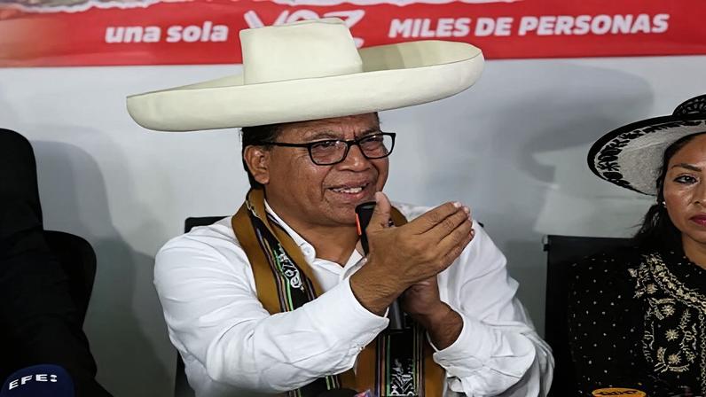 Sánchez lidera protesto em Lima contra apuração de vitória de Fujimori