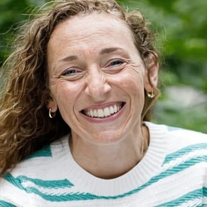 Virginia Evans, vencedora de prêmio feminino, comenta sua jornada ao sucesso