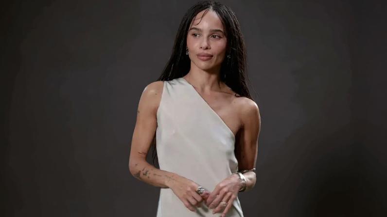 Zoë Kravitz exibe pela primeira vez o anel de noivado com Harry Styles; saiba os detalhes da joia e o valor estimado