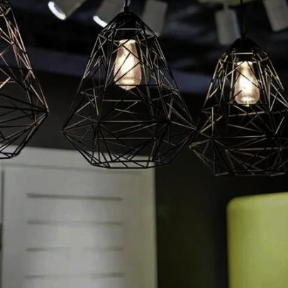 Lâmpadas conectadas consomem energia mesmo apagadas, aponta estudo