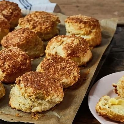 De bolos tradicionais a scones simples: clássicos que não precisam de reinvenção