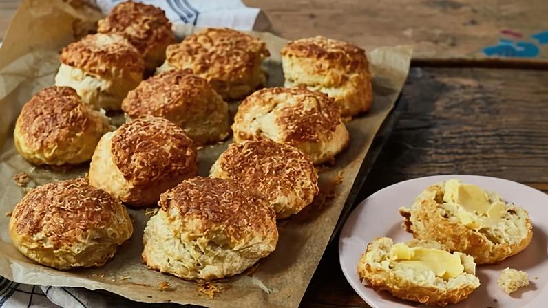 De bolos tradicionais a scones simples: clássicos que não precisam de reinvenção