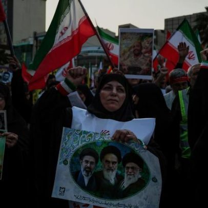 Linha-dura iraniana ameaça atrapalhar comemoração da vitória do regime