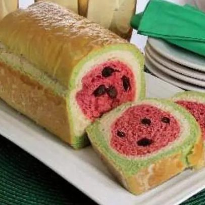 Pão Melancia: receita colorida para surpreender na cozinha