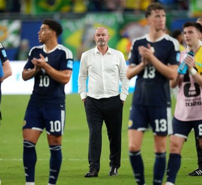 Clarke e Robertson veem fim da jornada Escocesa na Copa após derrota ao Brasil