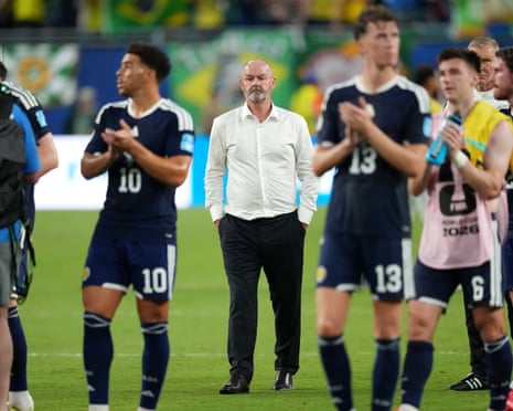 Clarke e Robertson veem fim da jornada Escocesa na Copa após derrota ao Brasil