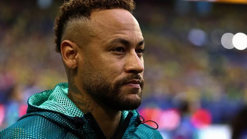 Neymar Júnior antes da partida entre Brasil e Escócia, pela terceira rodada do grupo C da Copa do Mundo