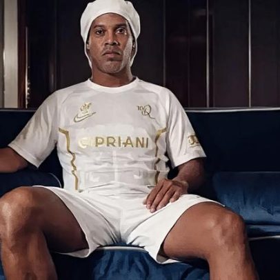 Ronaldinho Gaúcho assina com clube italiano da terceira divisão aos 46 anos
