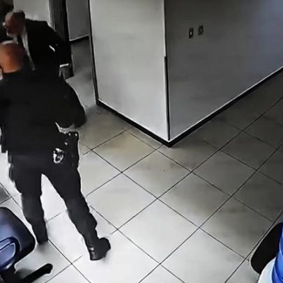 Promotor agride homem investigado por violência doméstica; imagens mostram