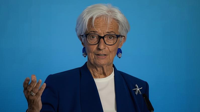 Nova alta de juros vale para todos, segundo Lagarde, mesmo se a guerra terminar