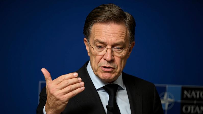Mark Rutte disse que o pacto firmado entre Washington e Teerã ajuda a reduzir a ameaça nuclear iraniana e pode contribuir para a estabilidade regional.