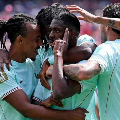 Dembélé faz hat-trick pela França e coloca Noruega no caminho do Brasil na Copa