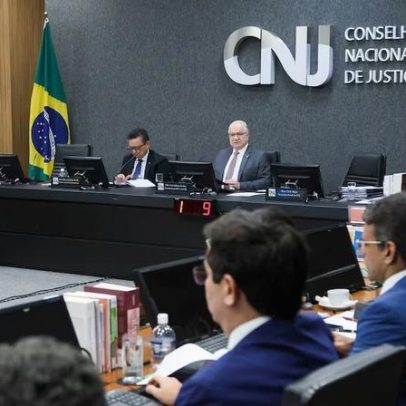 Relator aponta desvios éticos de juízes; CNJ julga fim da aposentadoria-prêmio