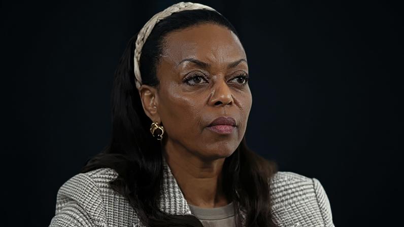 Ex-ministro nigeriano do petróleo acusa polícia britânica de destruir reputação