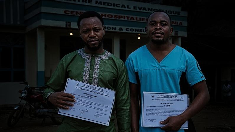 RD Congo celebra recuperação de sobreviventes de Ebola