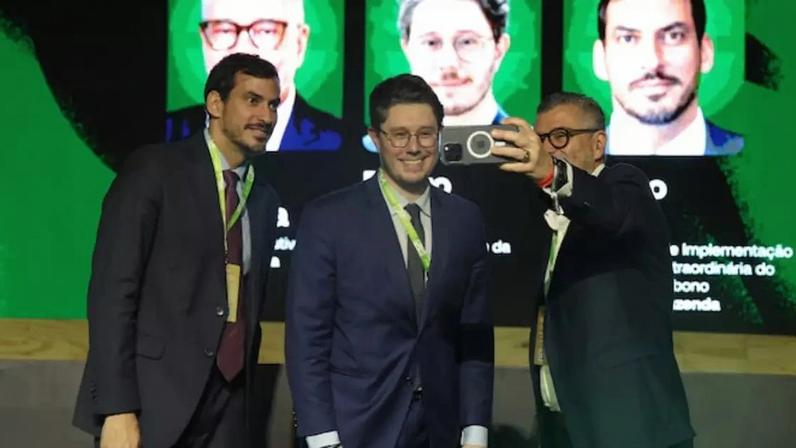 O painel 'Brasil Potência Energética: da transição à liderança global' reuniu Thiago Barral, Pedro Guerra e Paulo Pedrosa (mediador)