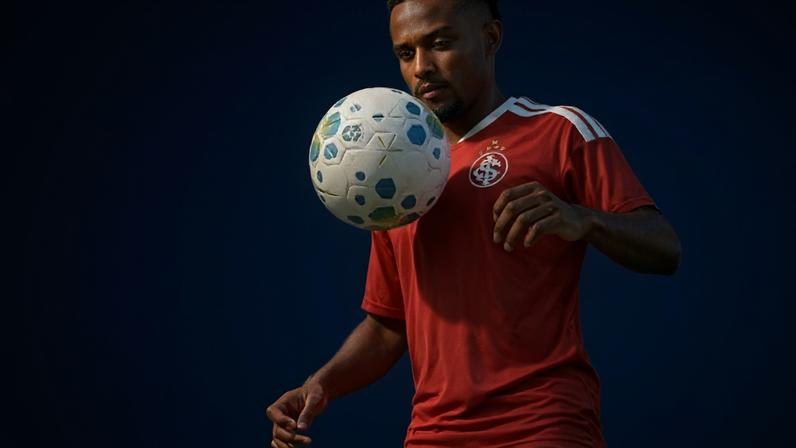 Emprestado pelo Bahia, Kayky não convenceu ainda a comissão técnica colorada em campo –