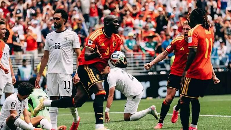 Lukaku fez o gol da Bélgica diante do Irã, mas não tem vaga de titular garantida -