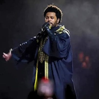 Turnê de The Weeknd em 2026 arrecada mais de R$ 2 bilhões