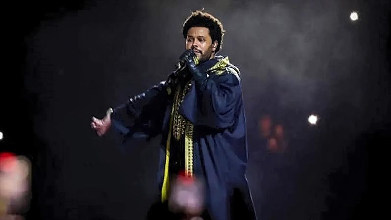 Turnê de The Weeknd em 2026 arrecada mais de R$ 2 bilhões