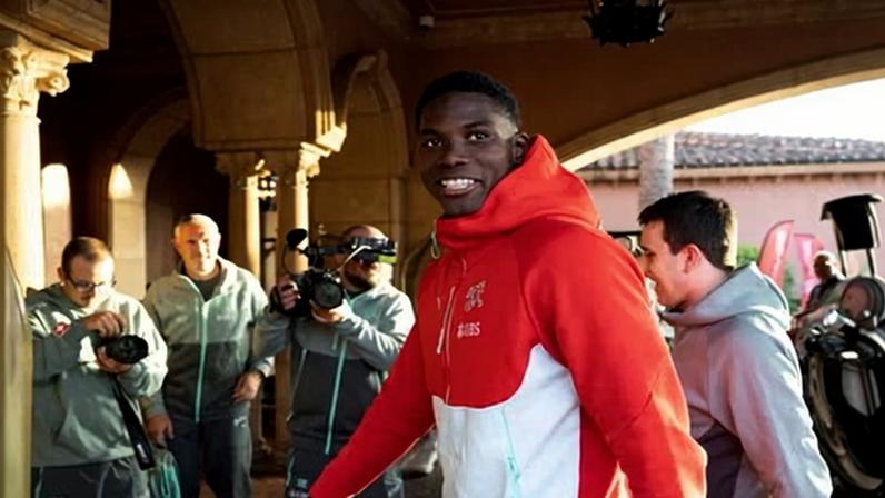 Switzerland’s Breel Embolo, initially denied a visa waiver, arrives at the team’s hotel in San Diego, 5 June.