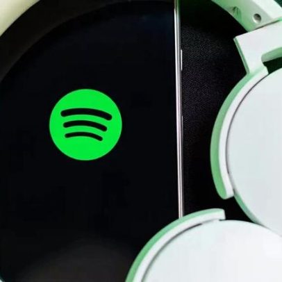 Streaming e música: economia da atenção redefine tempo e estrutura das canções
