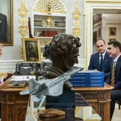 Trump elogia Flávio Bolsonaro enquanto EUA aumentam tarifas