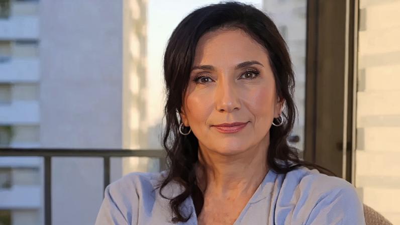 Zizi Possi causa polêmica ao dizer que não gosta dos artistas da nova geração e levanta uma reflexão sobre autenticidade