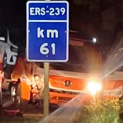 Motociclista morre após colisão com caminhão na RS-239, Taquara