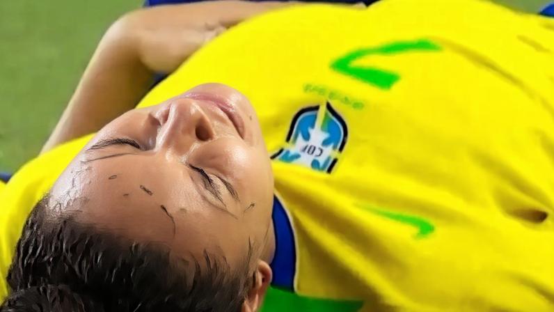 Dudinha chora muito após sofrer forte lesão durante amistoso da Seleção –
