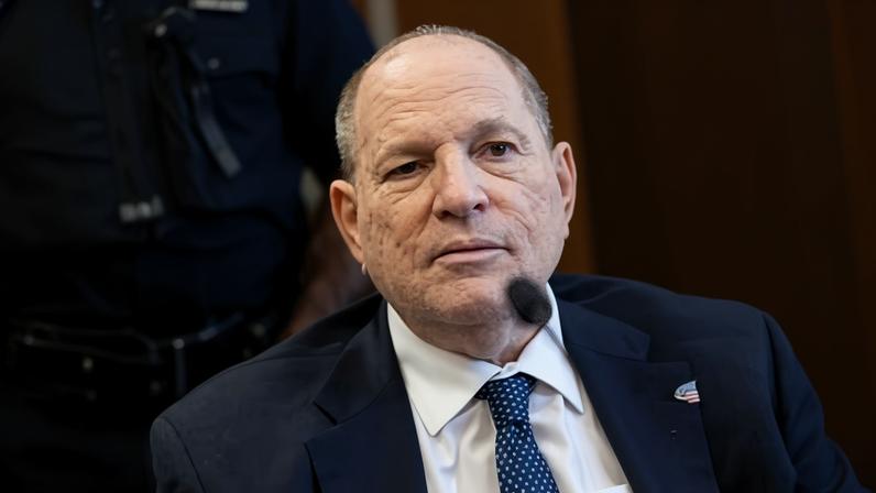 Promotores arquivam caso de estupro pendente contra Harvey Weinstein