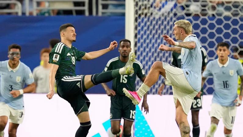 Arábia Saudita e Uruguai empatam em Miami Gardens.