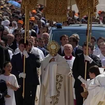 Mais de um milhão participam de missa ao ar livre com o Papa em Madrid