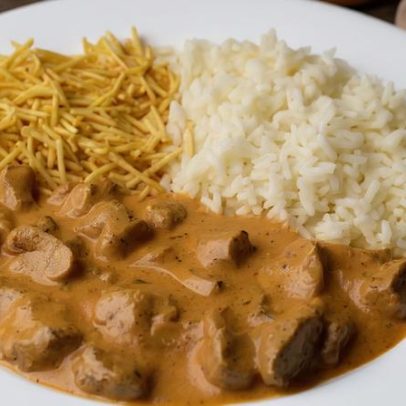 Strogonoff de Carne: dica essencial para sabor mais intenso